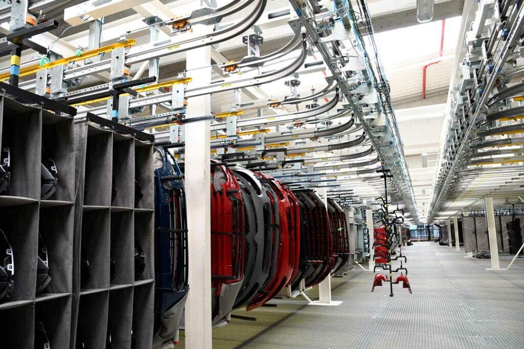 Overhead JIS conveyors for automotive parts