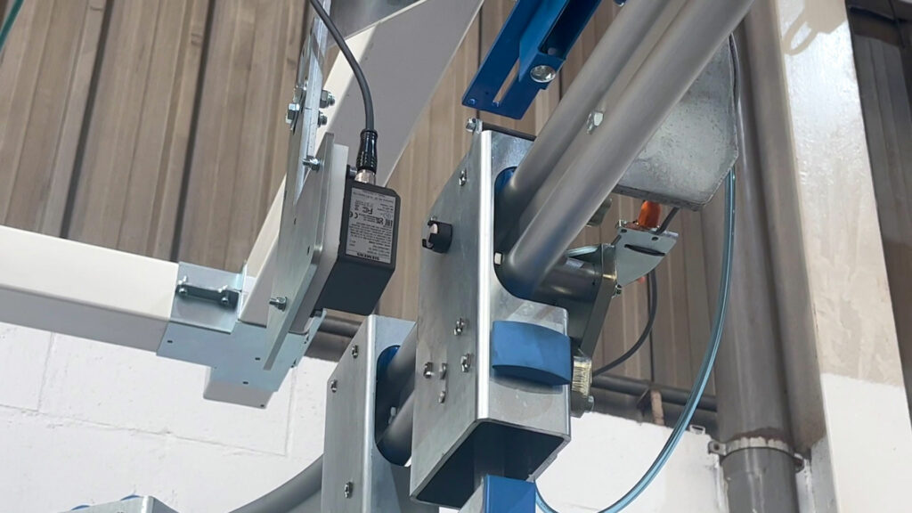Intralogistics optimization with RFID technology